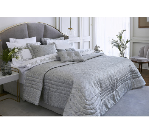 Модель представлена для изучения спроса! Набор MONICA: Покрывало 270*260, наволочка 50*70 - 2ед., декоративная подушка - 2ед																			