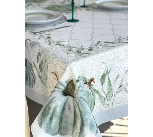 Скатерть столовая "Casperita" 145*300																			