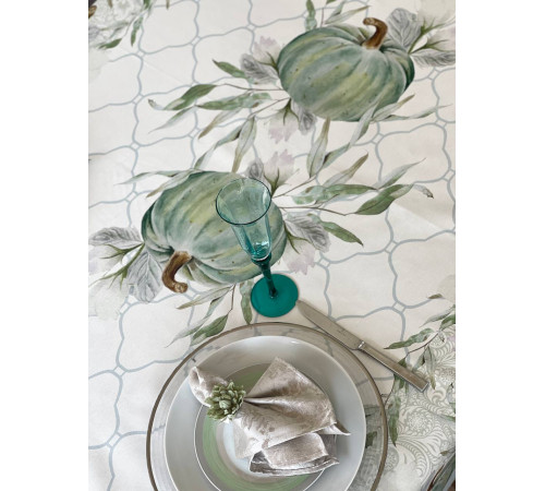 Скатерть столовая "Casperita" 145*300																			