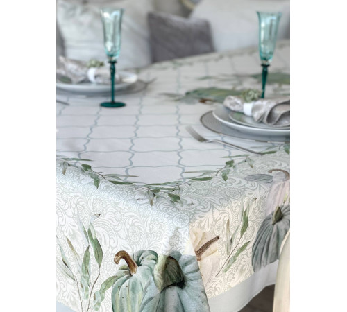 Скатерть столовая "Casperita" 145*300																			