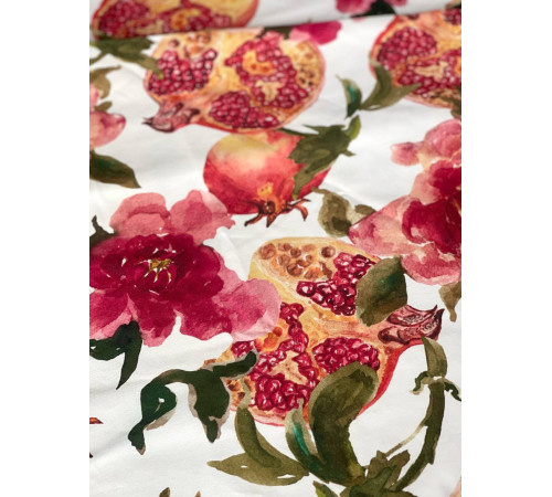 Скатерть столовая "Гранат" 