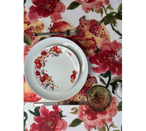 Скатерть столовая "Гранат" 