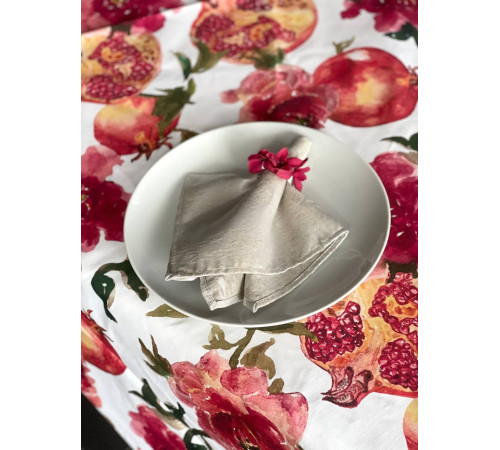 Скатерть столовая "Гранат" 145*150																			