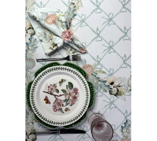 Светлая Пасха: скатерть 145 х 150 см (с пропиткой "Антипятно")