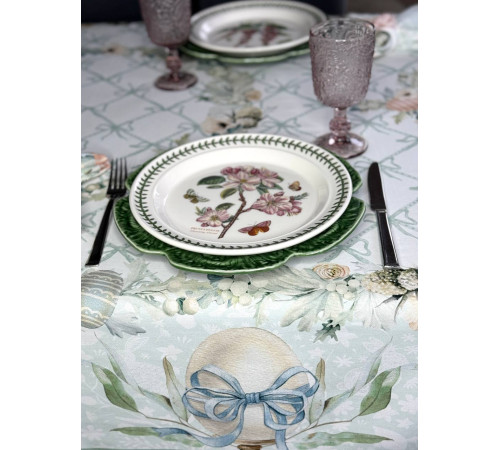 Светлая Пасха: скатерть 145 х 150 см (с пропиткой "Антипятно")