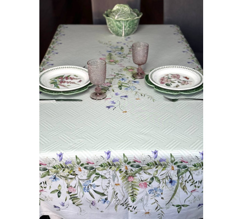 Летний зной: скатерть (с пропиткой "Антипятно")