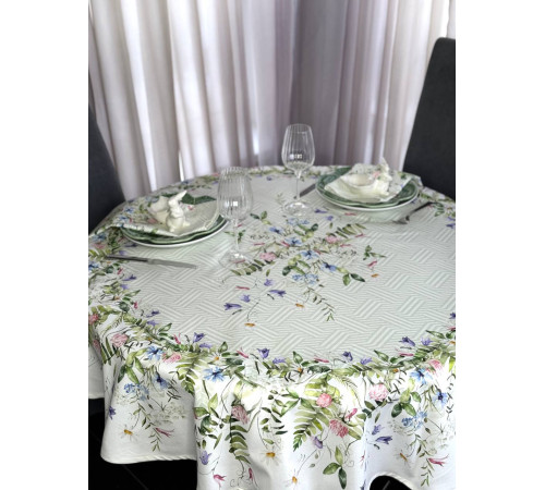 Летний зной: круглая скатерть д.150см (с пропиткой "Антипятно")