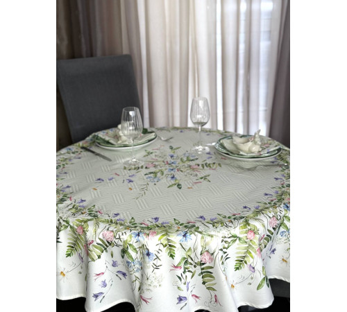 Летний зной: круглая скатерть д.150см (с пропиткой "Антипятно")