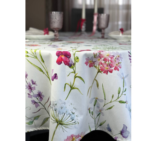 Цветочный аромат: овальная скатерть 145 х 250 см (с пропиткой "Антипятно")