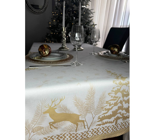 BLOOMIA Золотой олень: скатерть (с пропиткой "Антипятно")