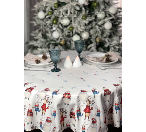 Скатерть столовая Новогодние каникулы Ф168