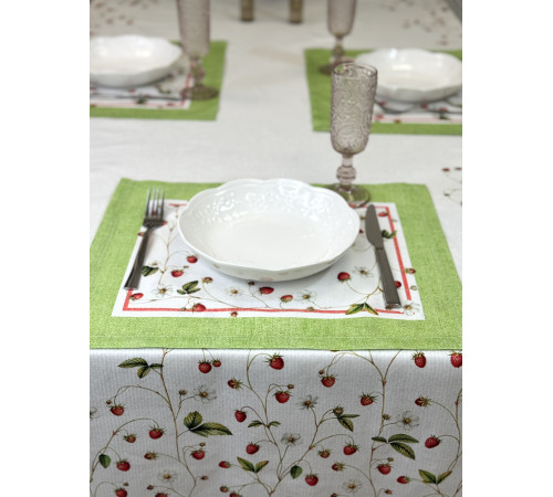 Набор ковриков на стол STRAWBERRY FIELD - 2 шт,Артикул - 21STк2-35*43, размер - 35*43