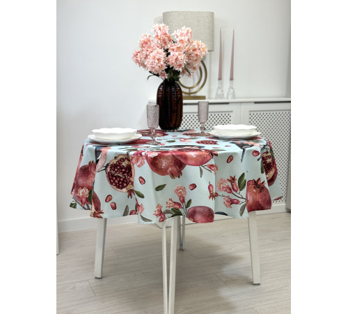 Зяблик и Гранат: круглая скатерть д.150 см (с пропиткой «Антипятно»)