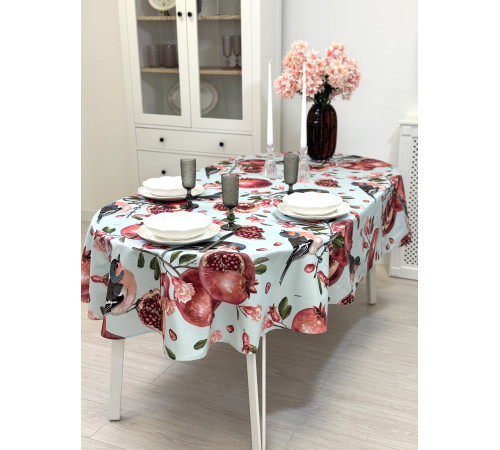 Зяблик и Гранат: овальная скатерть 145 x 200 см (с пропиткой «Антипятно»)