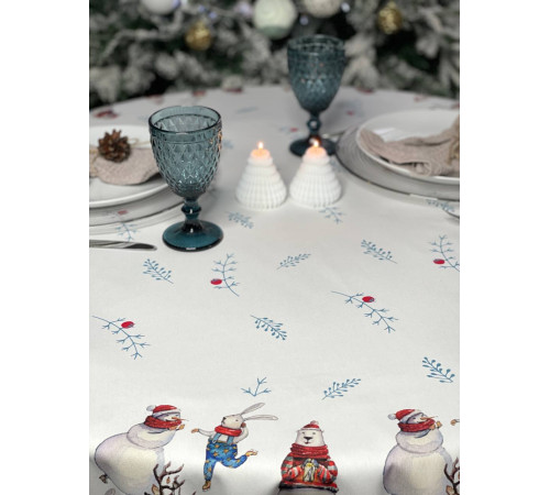 Скатерть столовая Новогодние каникулы круг 150 см