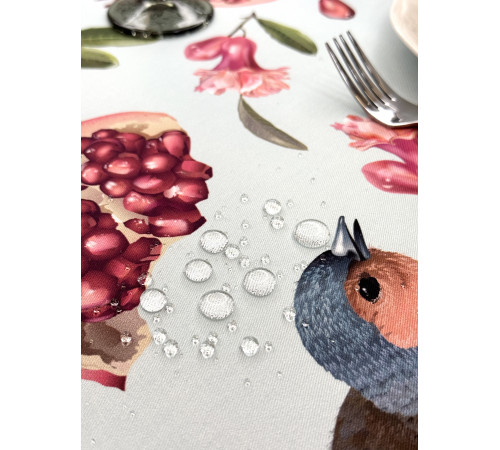 Зяблик и гранат: скатерть (с пропиткой "Антипятно")