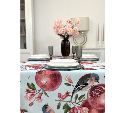 Зяблик и гранат: скатерть (с пропиткой "Антипятно")