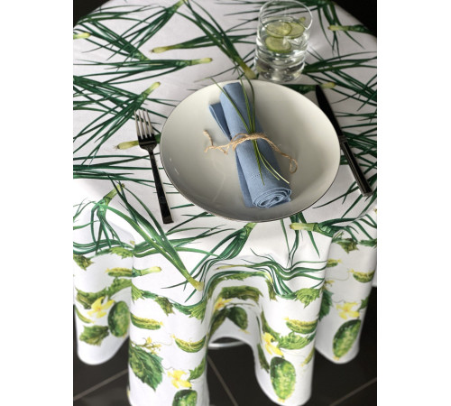 Скатерть столовая Прямо с грядки 145 х 200 см