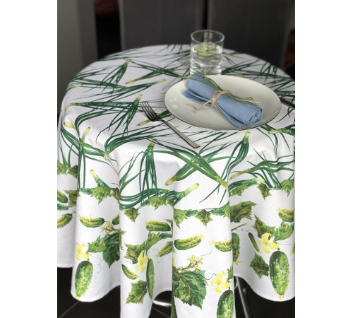 Скатерть столовая Прямо с грядки 145 х 250 см