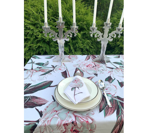 Пион белый: скатерть (с пропиткой «Антипятно»)